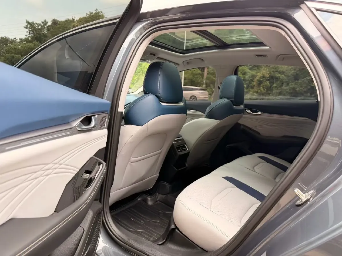 2023 Geely Preface 2.0T 190HP L4 7DCT,autocango,china used car exporter,china ev exporter,chinese used car exporter,chinese used ev exporter