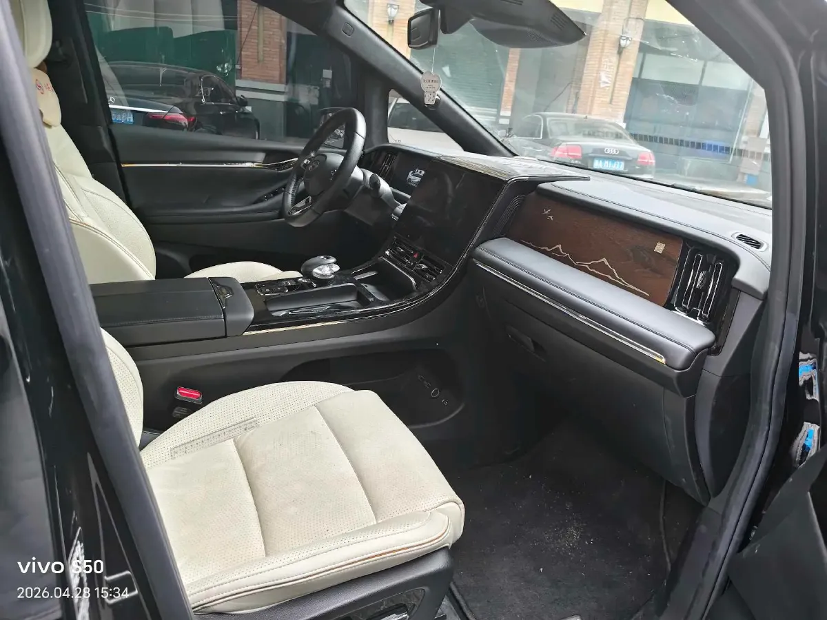 2023 GAC Trumpchi M8 2.0T 252HP L4 8AT,autocango,china used car exporter,china ev exporter,chinese used car exporter,chinese used ev exporter