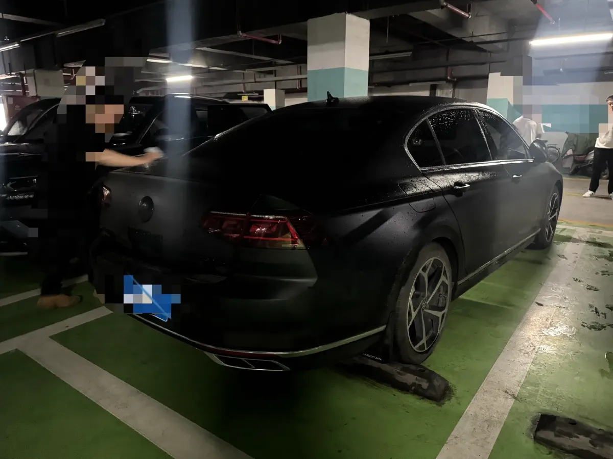 2023 Volkswagen Magotan 2.0T 186HP L4 7DCT,autocango,china used car exporter,china ev exporter,chinese used car exporter,chinese used ev exporter