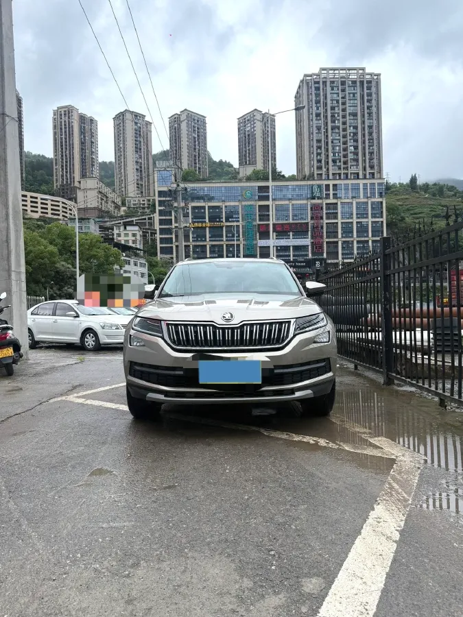 2018 Skoda Kodiak 2.0T 186HP L4 7DCT,autocango,china used car exporter,china ev exporter,chinese used car exporter,chinese used ev exporter