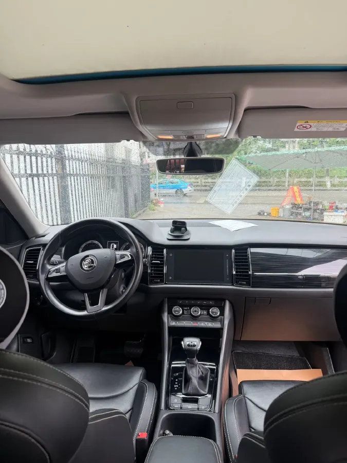 2018 Skoda Kodiak 2.0T 186HP L4 7DCT,autocango,china used car exporter,china ev exporter,chinese used car exporter,chinese used ev exporter