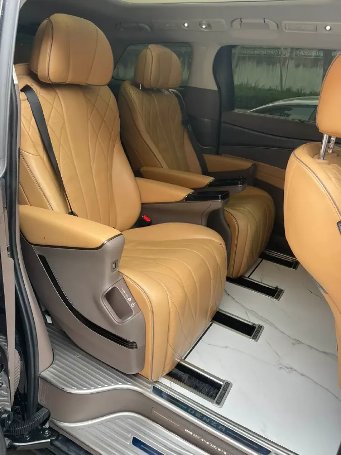 2022 HongQi HS7 3.0T 337HP V6 8AT,autocango,china used car exporter,china ev exporter,chinese used car exporter,chinese used ev exporter