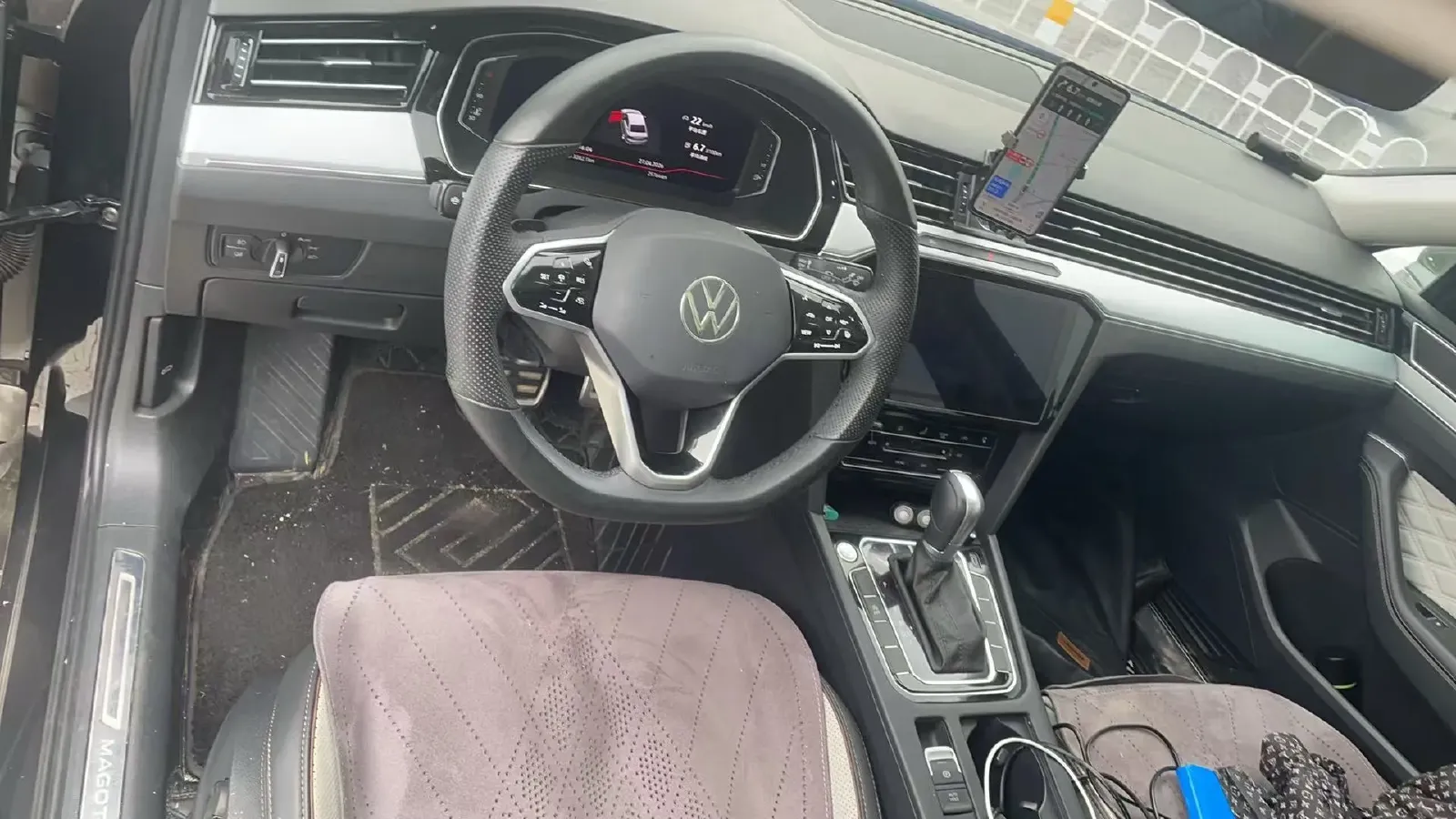 2023 Volkswagen Magotan 2.0T 186HP L4 7DCT,autocango,china used car exporter,china ev exporter,chinese used car exporter,chinese used ev exporter