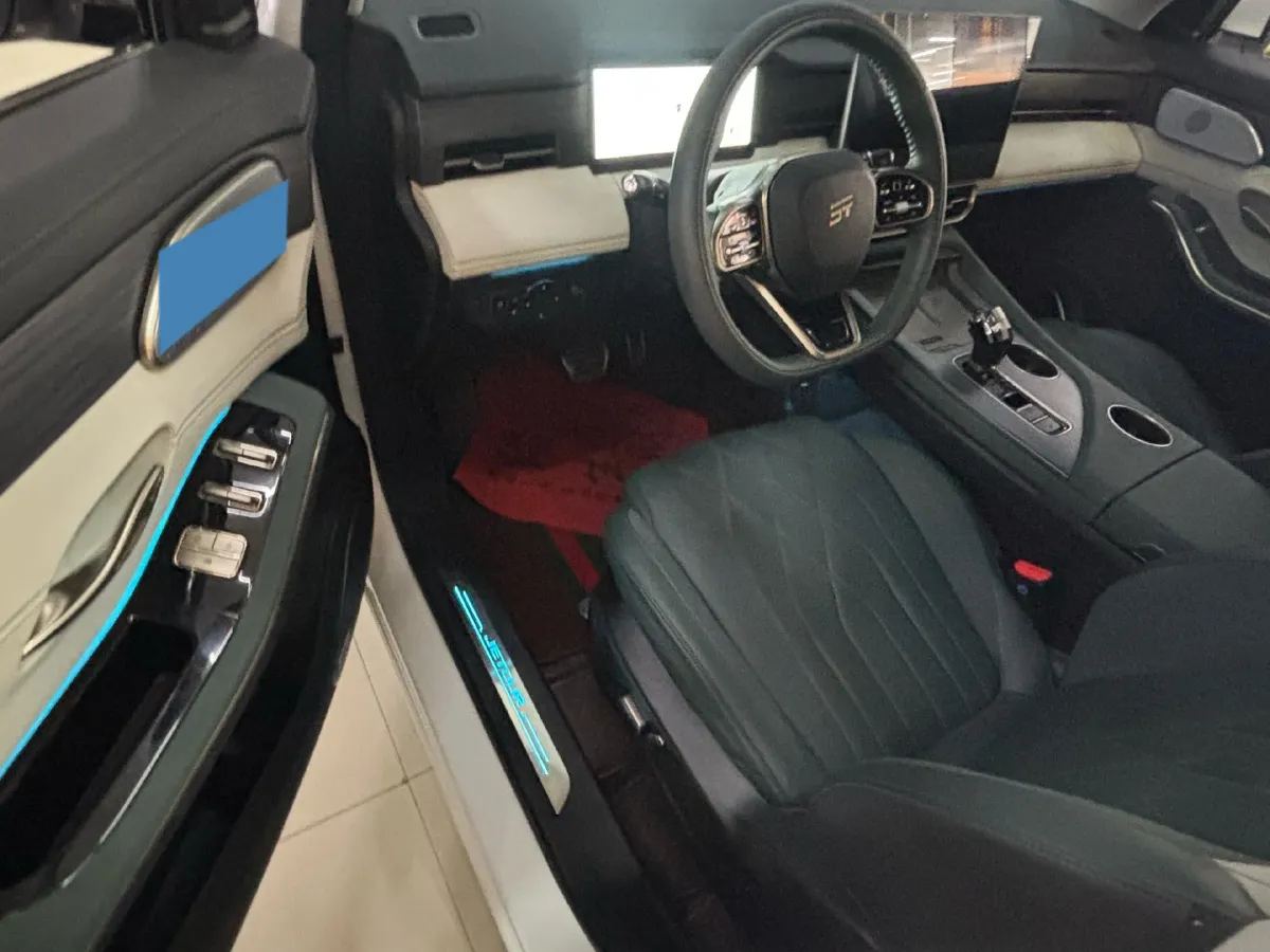 2023 ChangAn LanTuoZhe 2.0T 233HP L4 8AT,autocango,china used car exporter,china ev exporter,chinese used car exporter,chinese used ev exporter