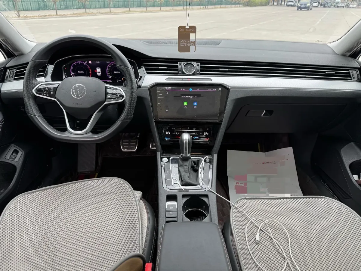 2023 Volkswagen Magotan 2.0T 186HP L4 7DCT,autocango,china used car exporter,china ev exporter,chinese used car exporter,chinese used ev exporter