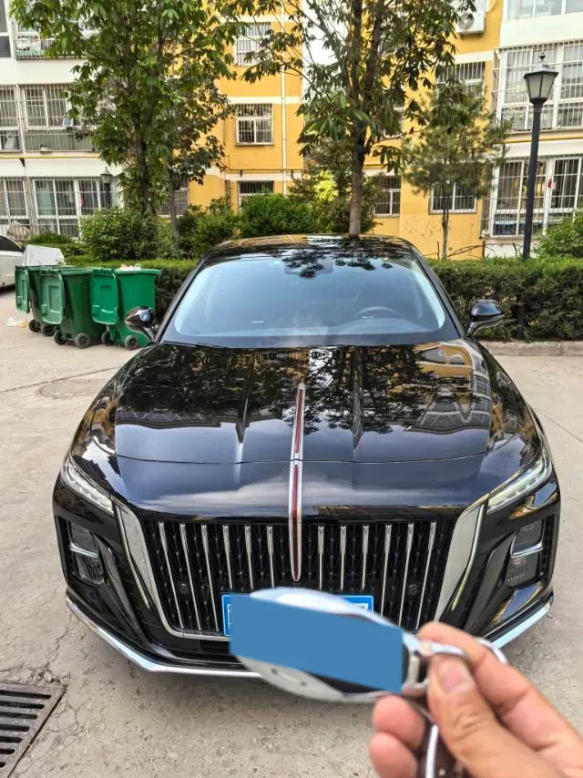 2023 HongQi H5 2.0T 224HP L4 8AT,autocango,china used car exporter,china ev exporter,chinese used car exporter,chinese used ev exporter