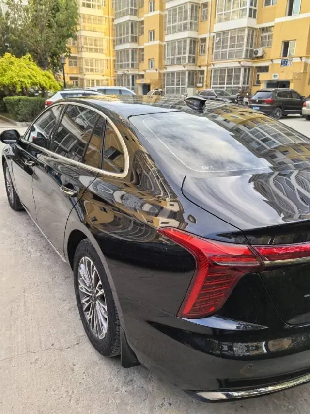 2023 HongQi H5 2.0T 224HP L4 8AT,autocango,china used car exporter,china ev exporter,chinese used car exporter,chinese used ev exporter