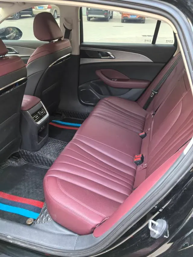 2023 HongQi H5 2.0T 224HP L4 8AT,autocango,china used car exporter,china ev exporter,chinese used car exporter,chinese used ev exporter