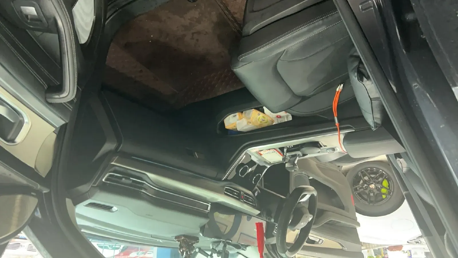 2023 Exceed RX 2.0T 261HP L4 7DCT,autocango,china used car exporter,china ev exporter,chinese used car exporter,chinese used ev exporter