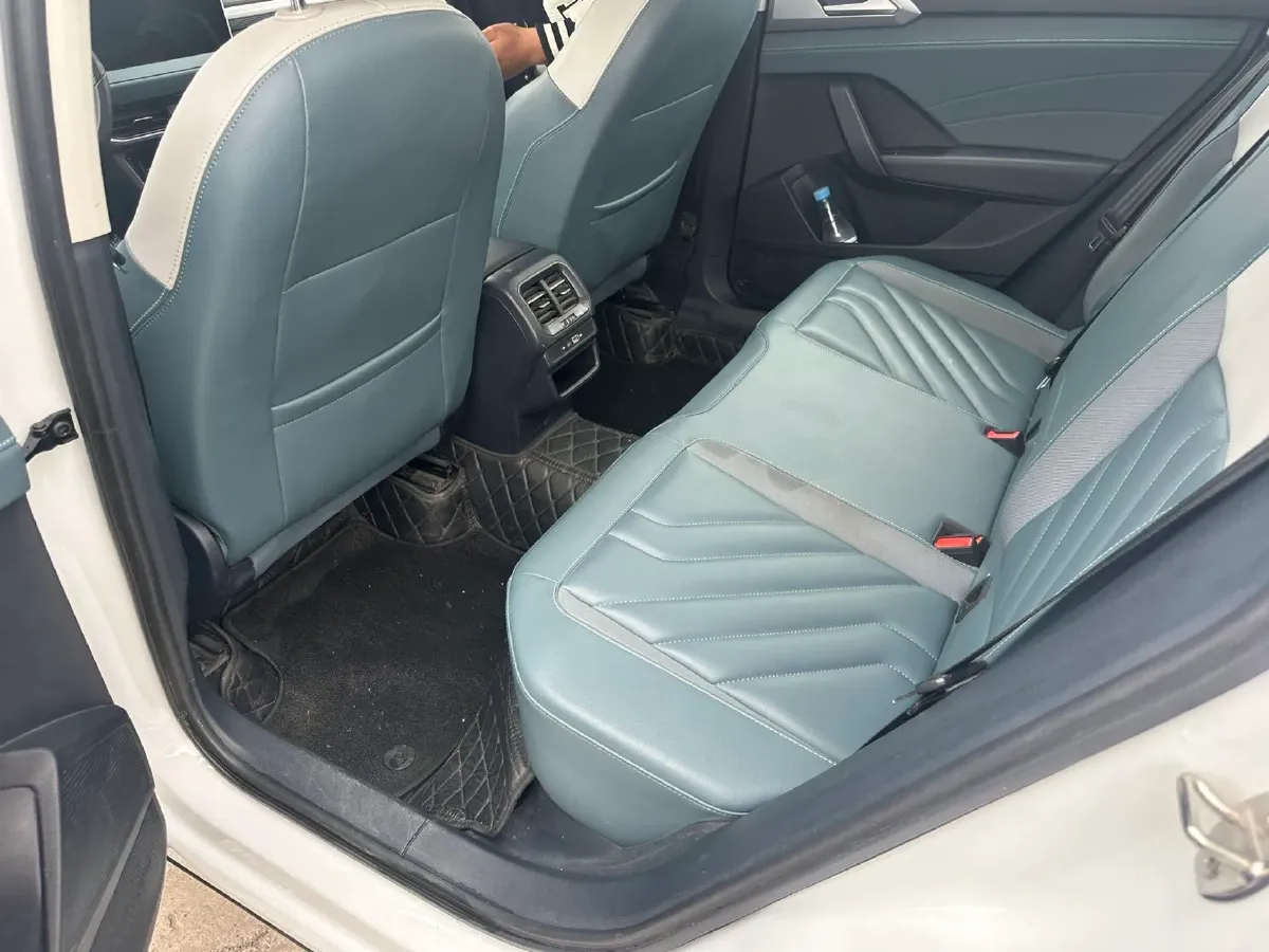 2023 Volkswagen Tharu 1.5T 160HP L4 7DCT,autocango,china used car exporter,china ev exporter,chinese used car exporter,chinese used ev exporter