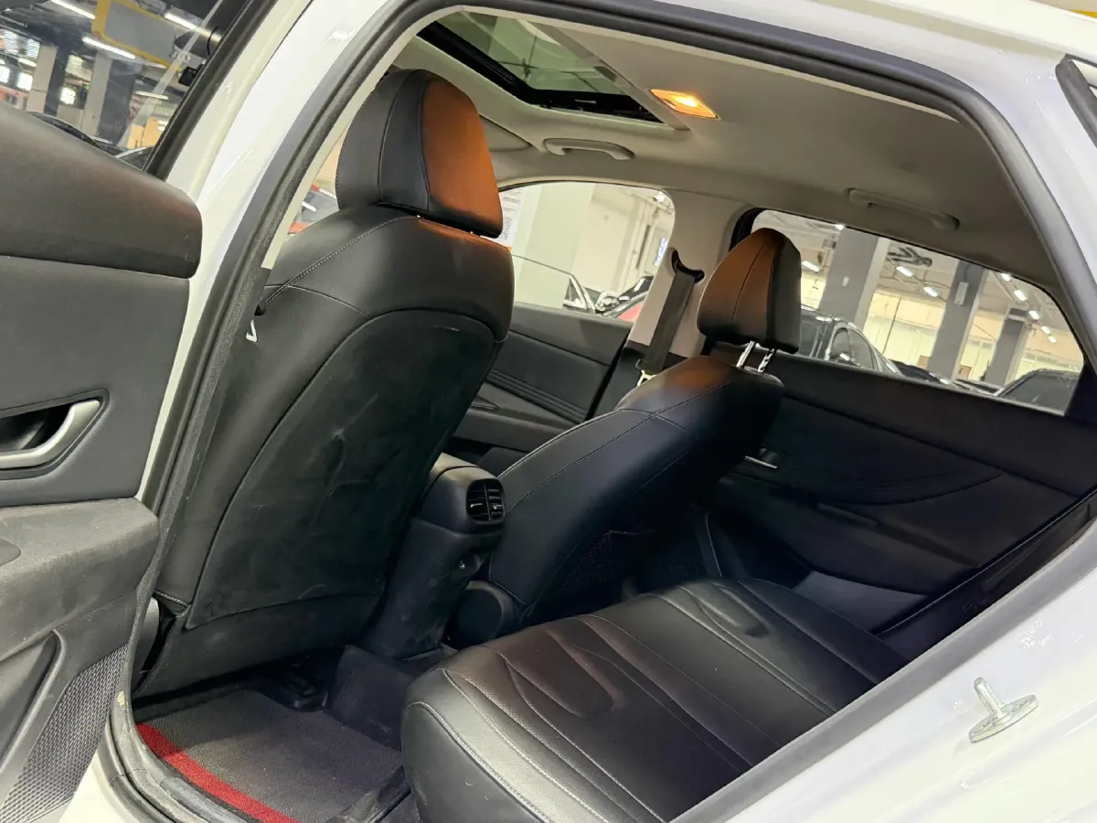 2022 Hyundai Elantra 1.5L 115HP L4 CVT,autocango,china used car exporter,china ev exporter,chinese used car exporter,chinese used ev exporter