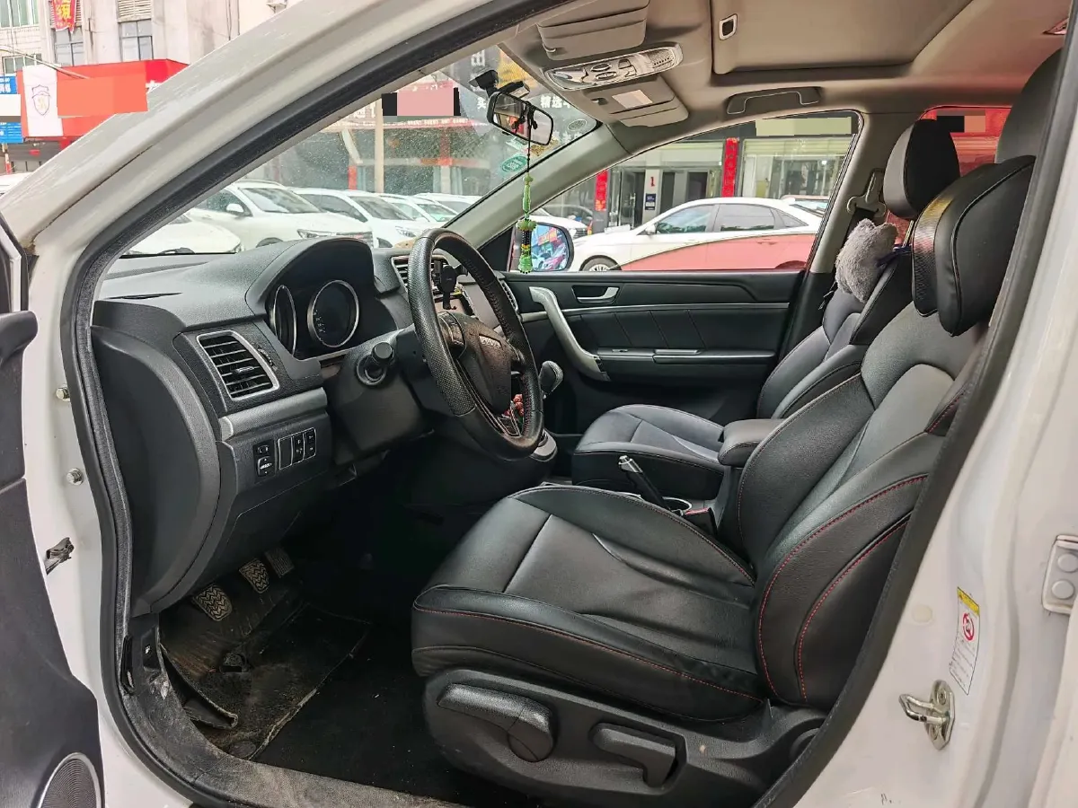 2017 Haval M6 1.5T 150HP L4 6MT,autocango,china used car exporter,china ev exporter,chinese used car exporter,chinese used ev exporter