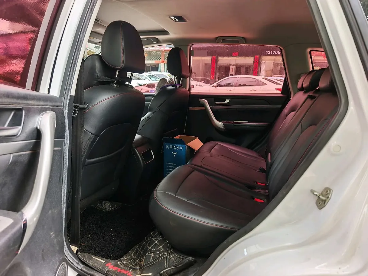 2017 Haval M6 1.5T 150HP L4 6MT,autocango,china used car exporter,china ev exporter,chinese used car exporter,chinese used ev exporter