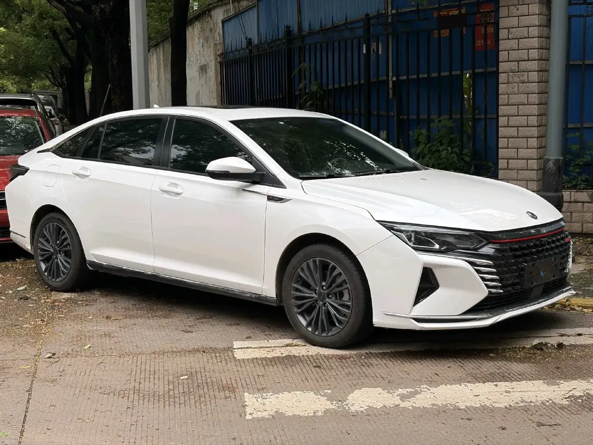 2021 DongFeng Aeolus YiXuan MAX 1.5T 190HP L4 7DCT,autocango,china used car exporter,china ev exporter,chinese used car exporter,chinese used ev exporter