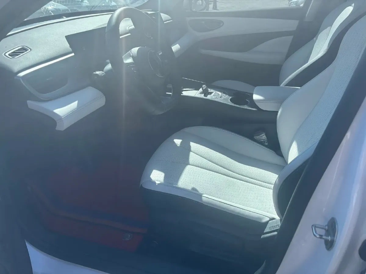 2025 BYD Seal05 DM-i 1.5L 101HP L4 E-CVT PHEV 7.68KWH,autocango,china used car exporter,china ev exporter,chinese used car exporter,chinese used ev exporter