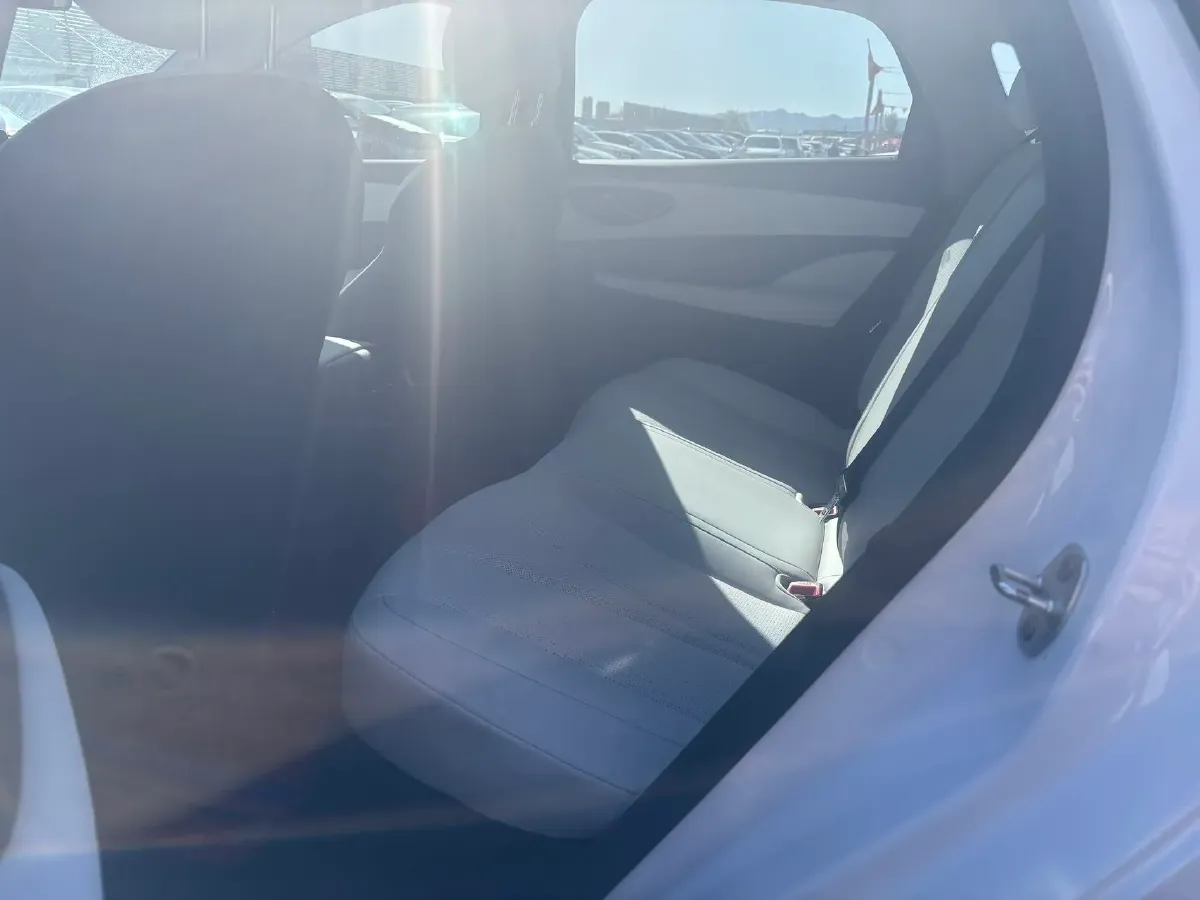 2025 BYD Seal05 DM-i 1.5L 101HP L4 E-CVT PHEV 7.68KWH,autocango,china used car exporter,china ev exporter,chinese used car exporter,chinese used ev exporter