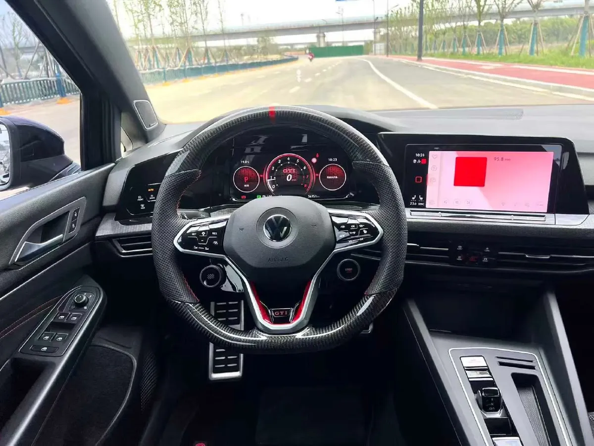 2023 Volkswagen GolfGTI 2.0T 220HP L4 7DCT,autocango,china used car exporter,china ev exporter,chinese used car exporter,chinese used ev exporter