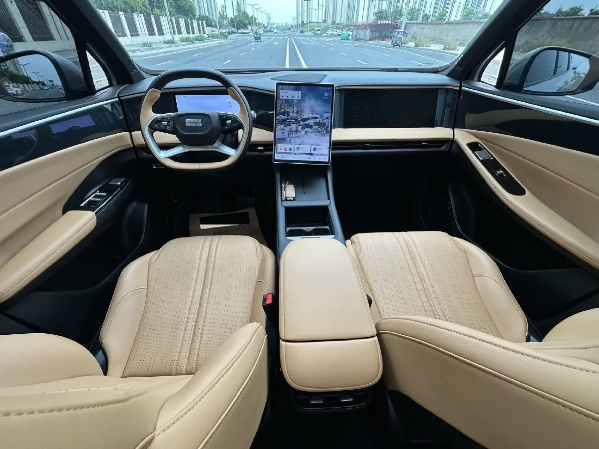 2024 Geely Galaxy L7 1.5T 163HP L4 3DHT PHEV 18.7KWH,autocango,china used car exporter,china ev exporter,chinese used car exporter,chinese used ev exporter