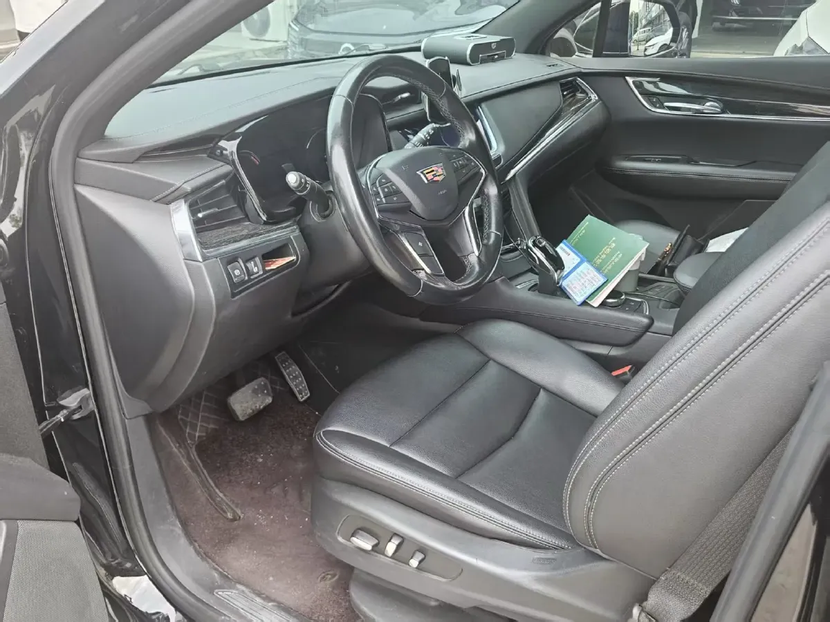 2021 Cadillac XT5 2.0T 237HP L4 9AT,autocango,china used car exporter,china ev exporter,chinese used car exporter,chinese used ev exporter