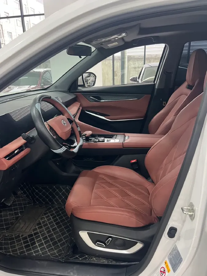 2023 ChangAn CS75 Plus 1.5T 188HP L4 8AT,autocango,china used car exporter,china ev exporter,chinese used car exporter,chinese used ev exporter