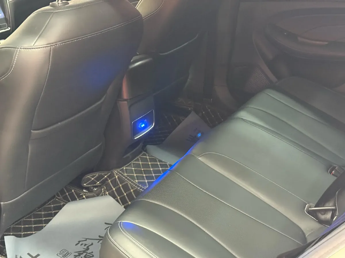 2019 Roewe i5 1.5L 120HP L4 CVT,autocango,china used car exporter,china ev exporter,chinese used car exporter,chinese used ev exporter