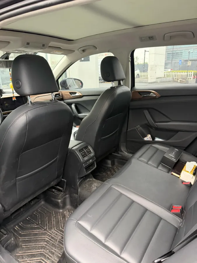 2021 Volkswagen Tharu 1.4T 150HP L4 7DCT,autocango,china used car exporter,china ev exporter,chinese used car exporter,chinese used ev exporter