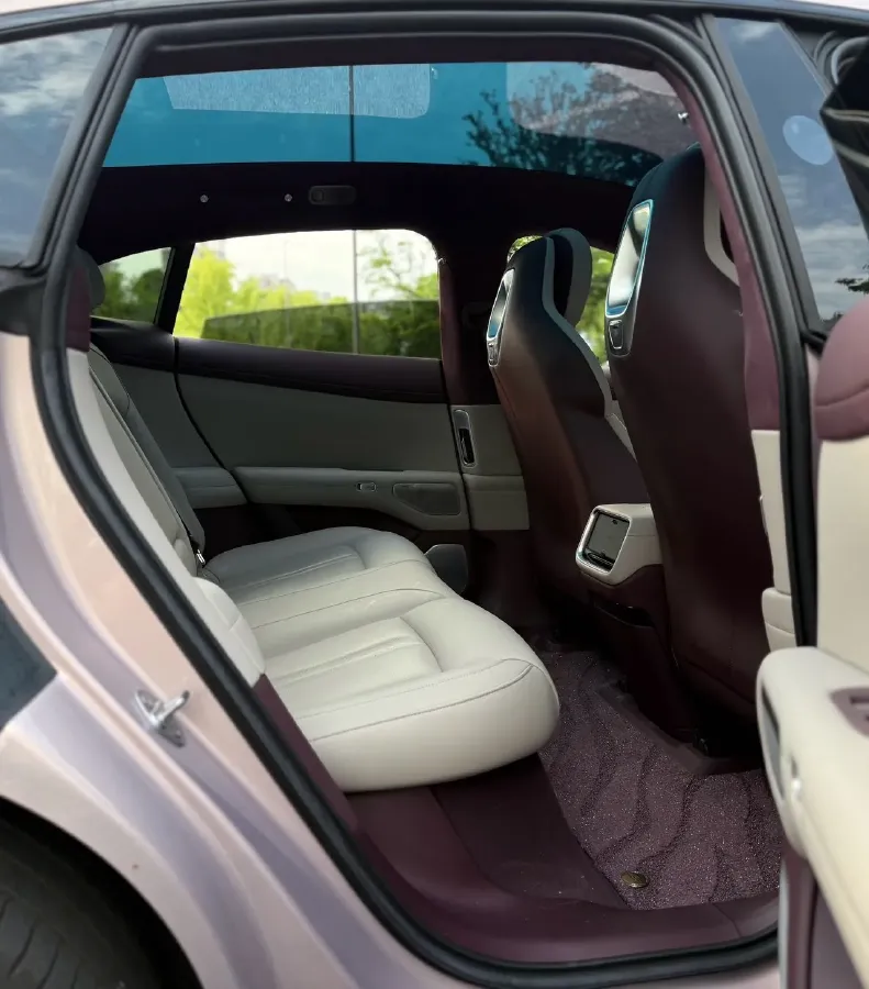 2025 MI YU7 BEV 101.7KWH,autocango,china used car exporter,china ev exporter,chinese used car exporter,chinese used ev exporter