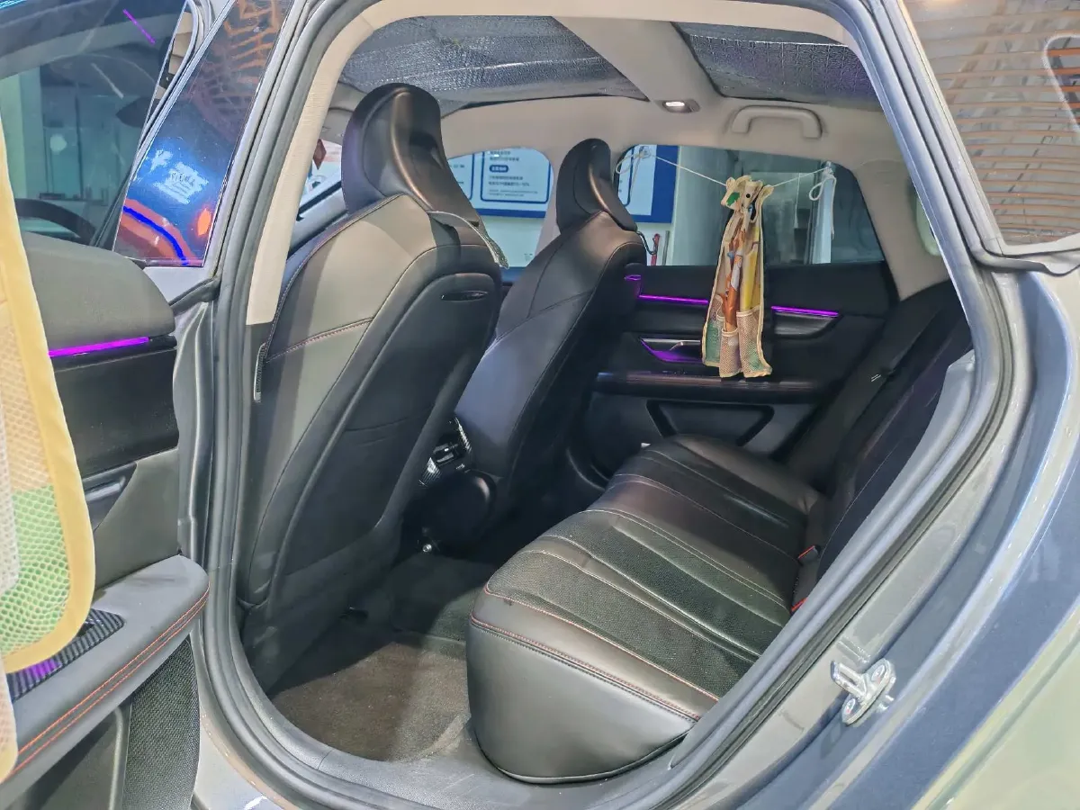 2020 DS 7 1.6T 215HP L4 8AT,autocango,china used car exporter,china ev exporter,chinese used car exporter,chinese used ev exporter