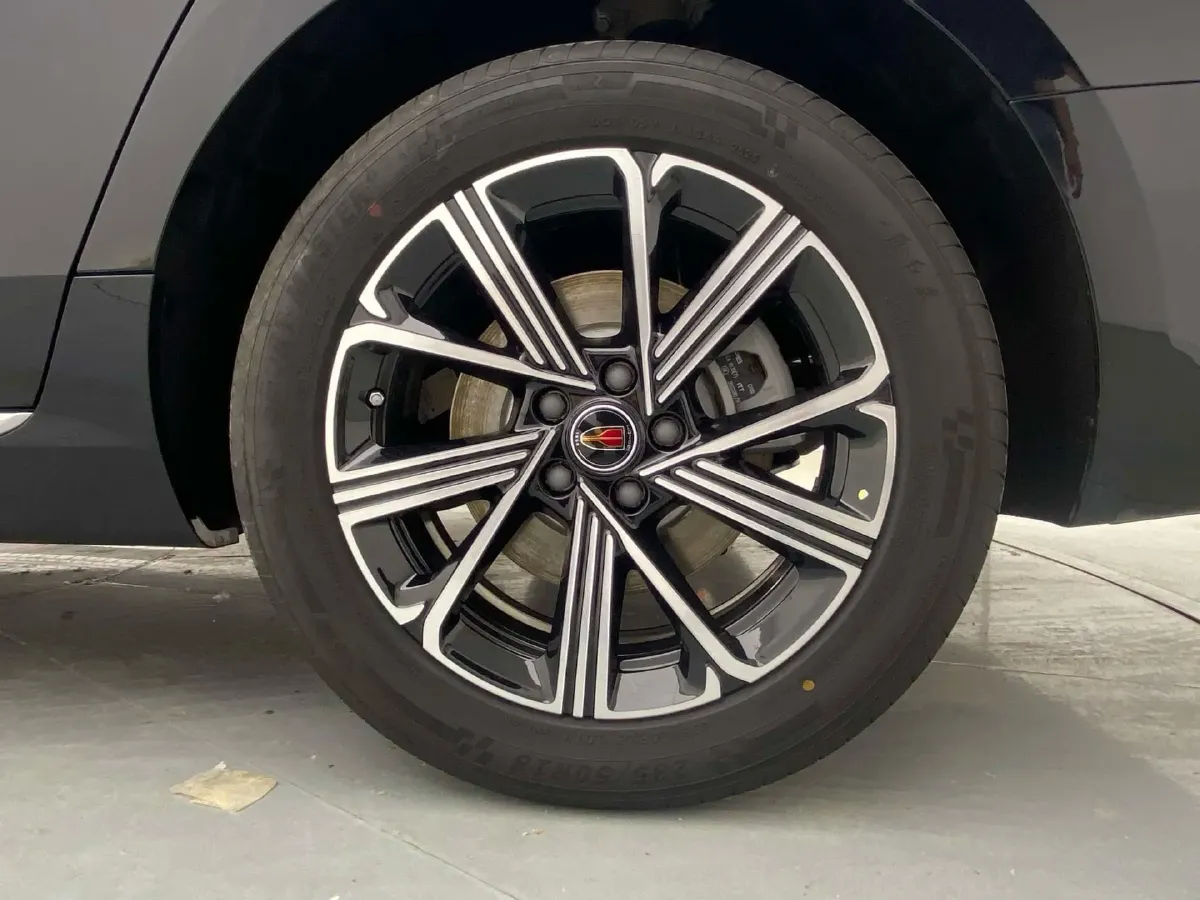 2025 HongQi H5 1.5T 150HP L4 1DHT PHEV,autocango,china used car exporter,china ev exporter,chinese used car exporter,chinese used ev exporter