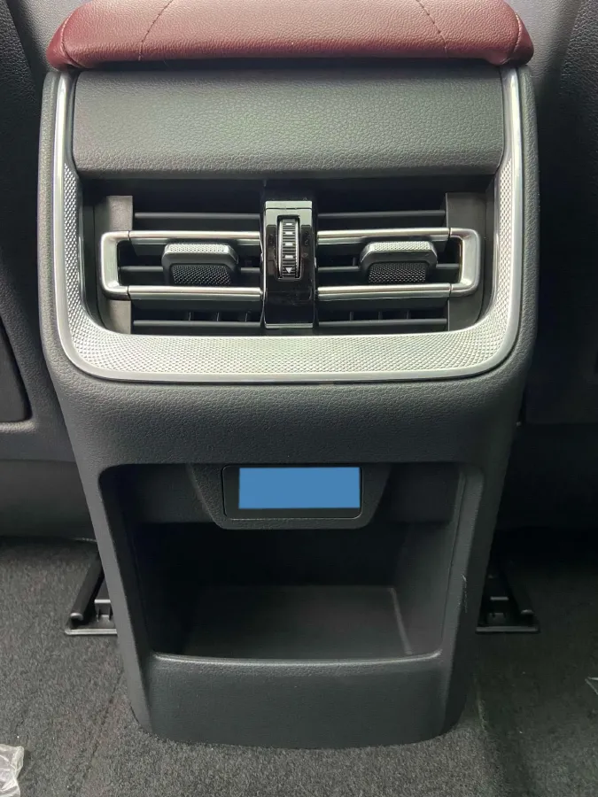 2025 HongQi H5 1.5T 150HP L4 1DHT PHEV,autocango,china used car exporter,china ev exporter,chinese used car exporter,chinese used ev exporter