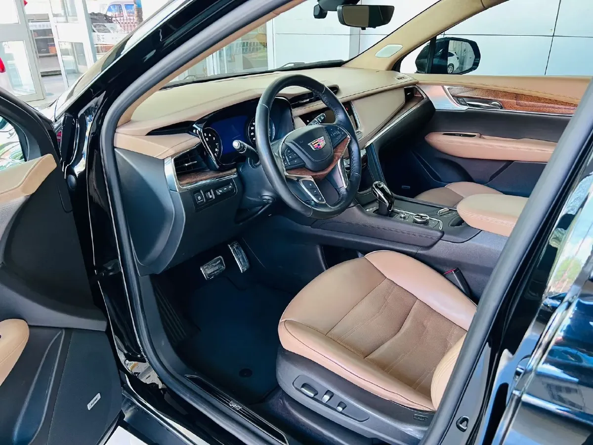 2020 Cadillac XT5 2.0T 237HP L4 9AT,autocango,china used car exporter,china ev exporter,chinese used car exporter,chinese used ev exporter