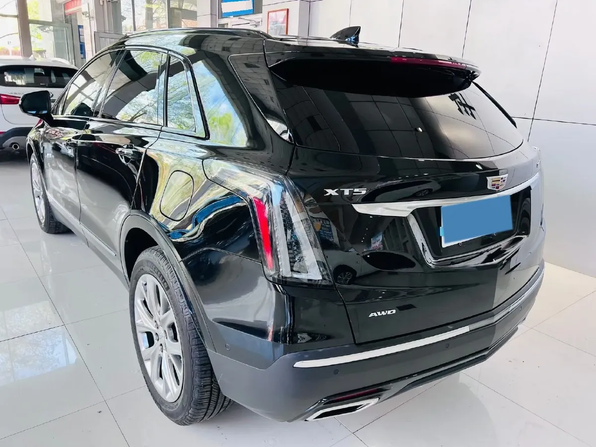 2020 Cadillac XT5 2.0T 237HP L4 9AT,autocango,china used car exporter,china ev exporter,chinese used car exporter,chinese used ev exporter