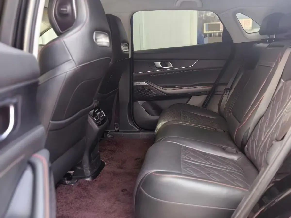 2021 ChangAn UNI-K 2.0T 233HP L4 8AT,autocango,china used car exporter,china ev exporter,chinese used car exporter,chinese used ev exporter