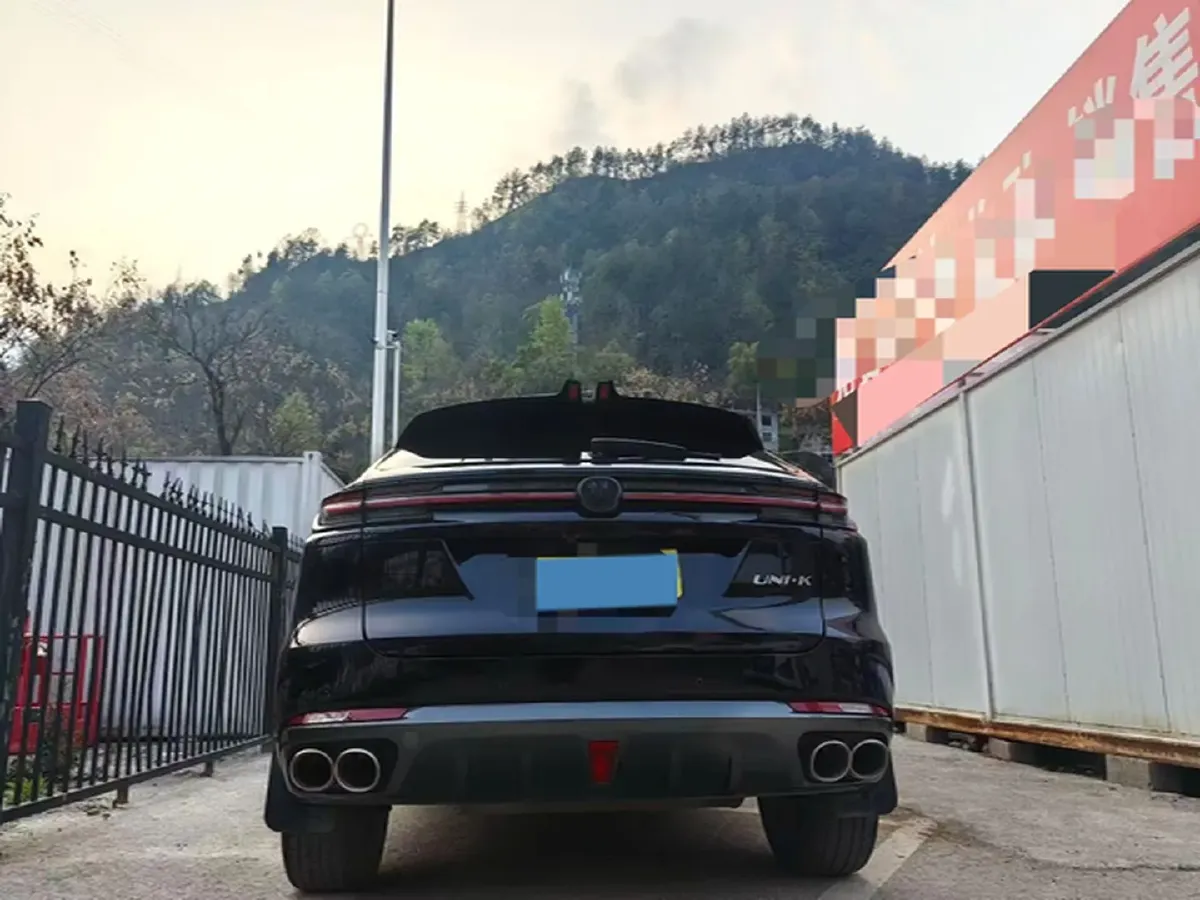 2021 ChangAn UNI-K 2.0T 233HP L4 8AT,autocango,china used car exporter,china ev exporter,chinese used car exporter,chinese used ev exporter