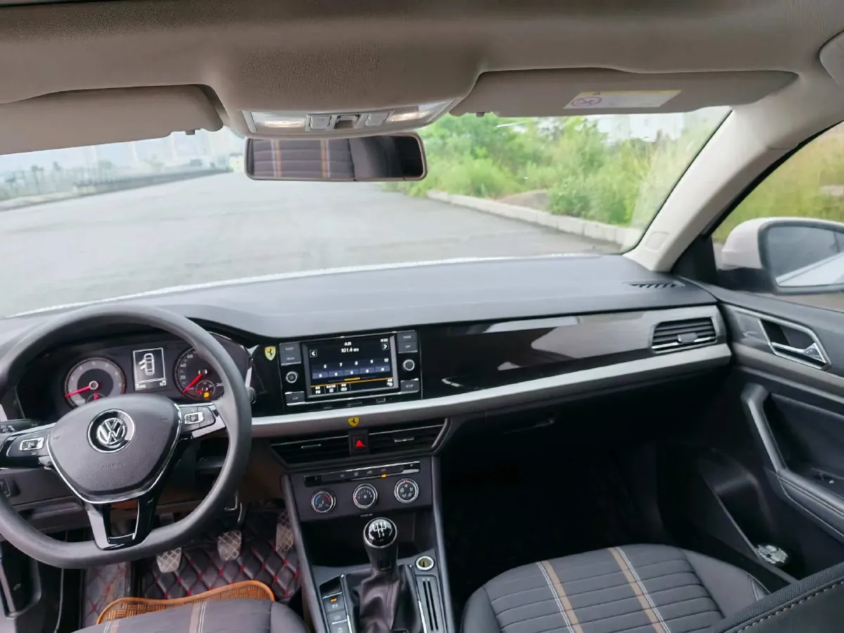 2019 Volkswagen Lavida 1.5L 113HP L4 5MT,autocango,china used car exporter,china ev exporter,chinese used car exporter,chinese used ev exporter