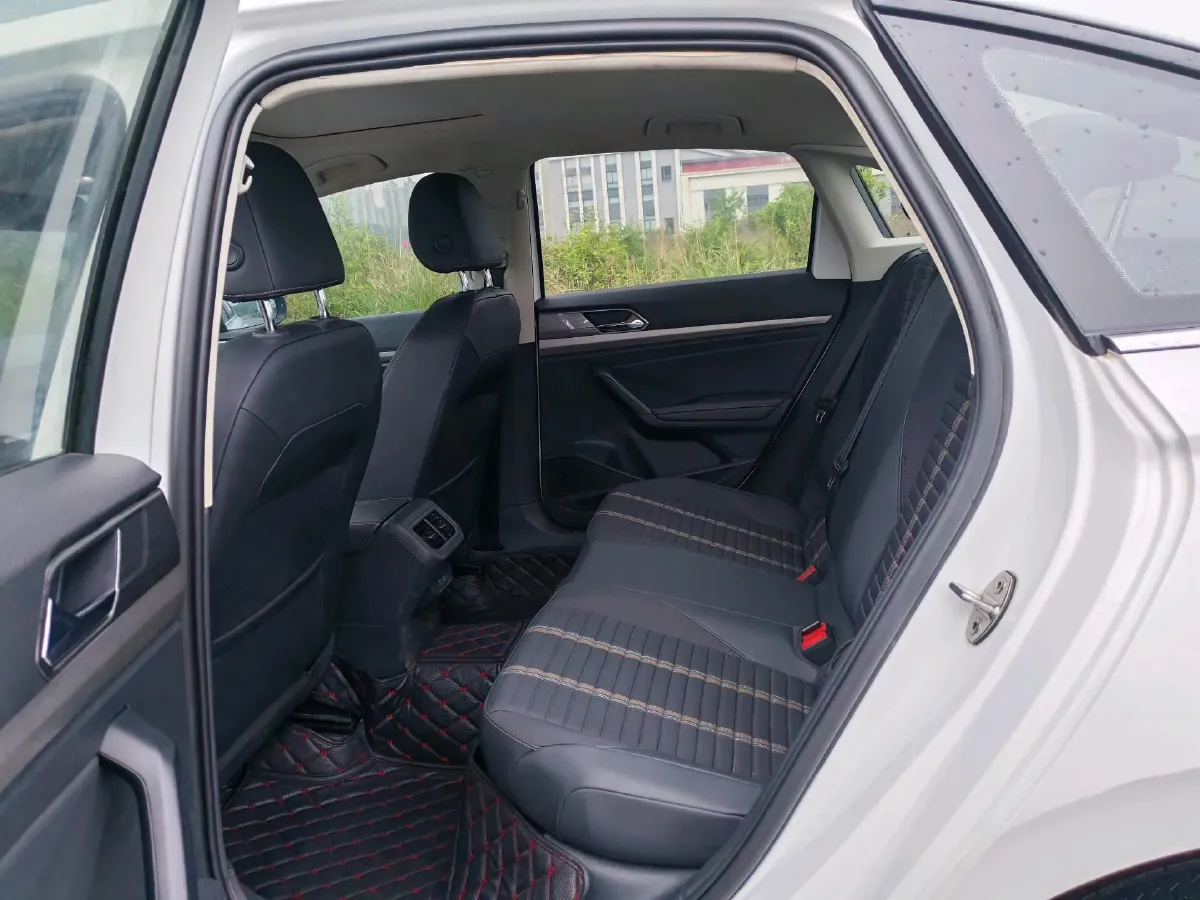 2019 Volkswagen Lavida 1.5L 113HP L4 5MT,autocango,china used car exporter,china ev exporter,chinese used car exporter,chinese used ev exporter