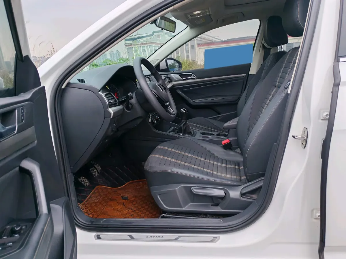 2019 Volkswagen Lavida 1.5L 113HP L4 5MT,autocango,china used car exporter,china ev exporter,chinese used car exporter,chinese used ev exporter
