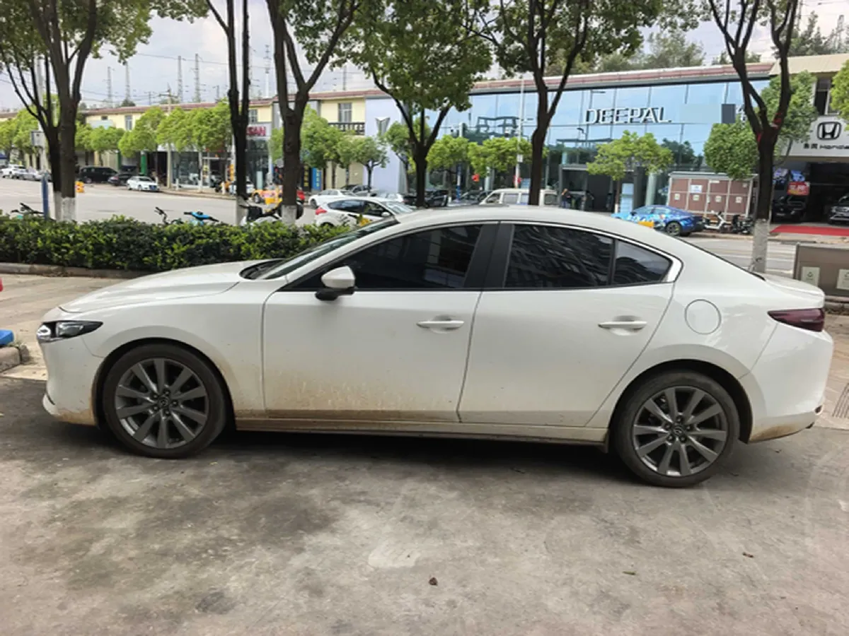 2022 Mazda 3 Axela 2.0L 158HP L4 6AT,autocango,china used car exporter,china ev exporter,chinese used car exporter,chinese used ev exporter