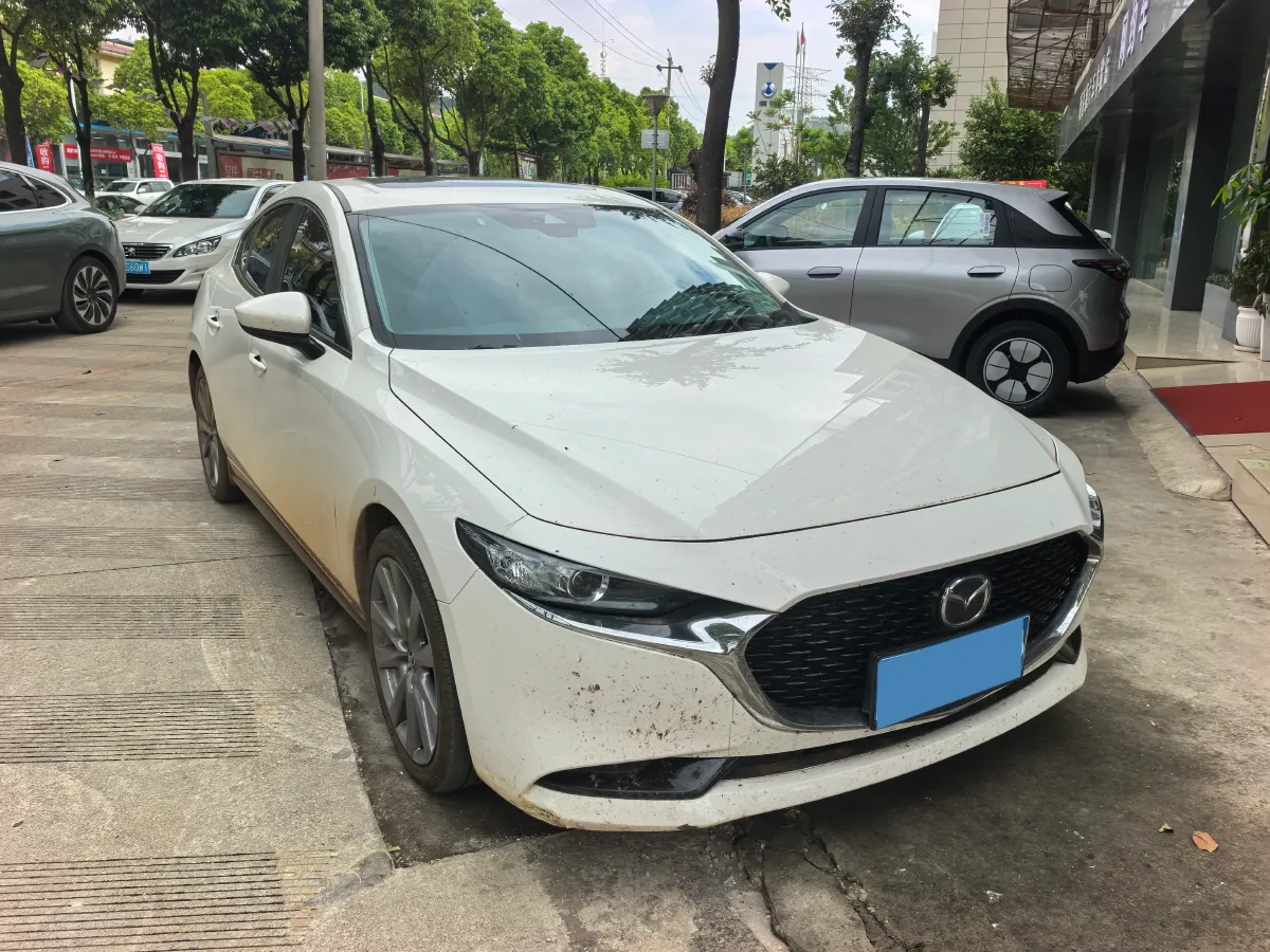 2022 Mazda 3 Axela 2.0L 158HP L4 6AT,autocango,china used car exporter,china ev exporter,chinese used car exporter,chinese used ev exporter