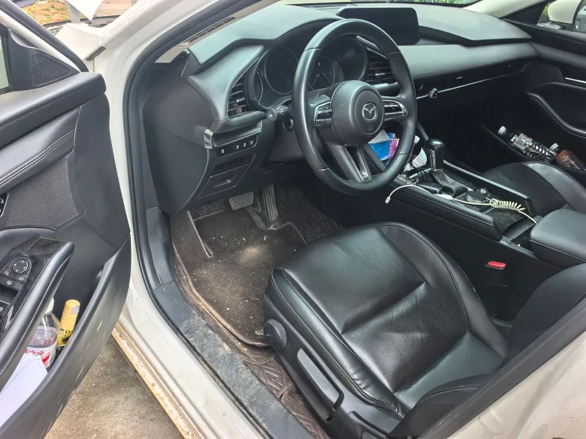 2022 Mazda 3 Axela 2.0L 158HP L4 6AT,autocango,china used car exporter,china ev exporter,chinese used car exporter,chinese used ev exporter