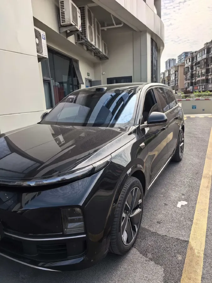 2025 Li L9 Range Extended 154HP REEV,autocango,china used car exporter,china ev exporter,chinese used car exporter,chinese used ev exporter