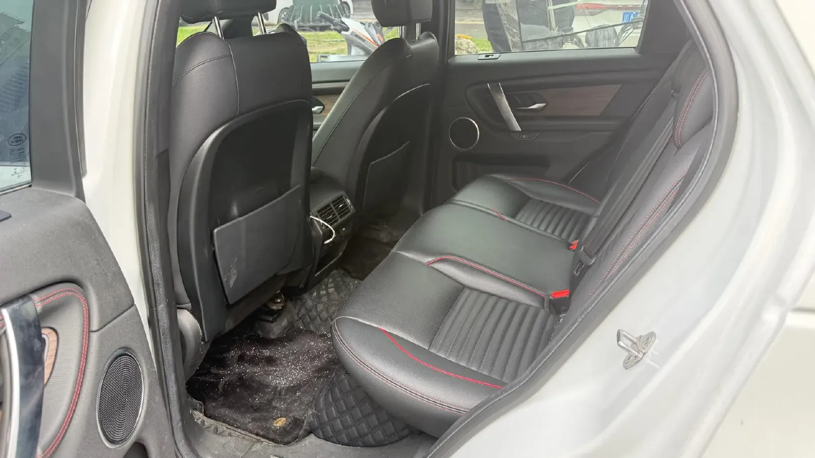 2020 Land Rover Discovery Sport 2.0T 249HP L4 9AT,autocango,china used car exporter,china ev exporter,chinese used car exporter,chinese used ev exporter