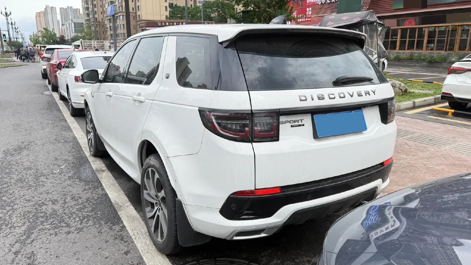 2020 Land Rover Discovery Sport 2.0T 249HP L4 9AT,autocango,china used car exporter,china ev exporter,chinese used car exporter,chinese used ev exporter