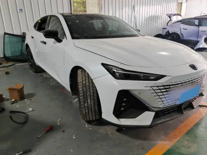 2023 ChangAn UNI-V 1.5T 188HP L4 7DCT,autocango,china used car exporter,china ev exporter,chinese used car exporter,chinese used ev exporter