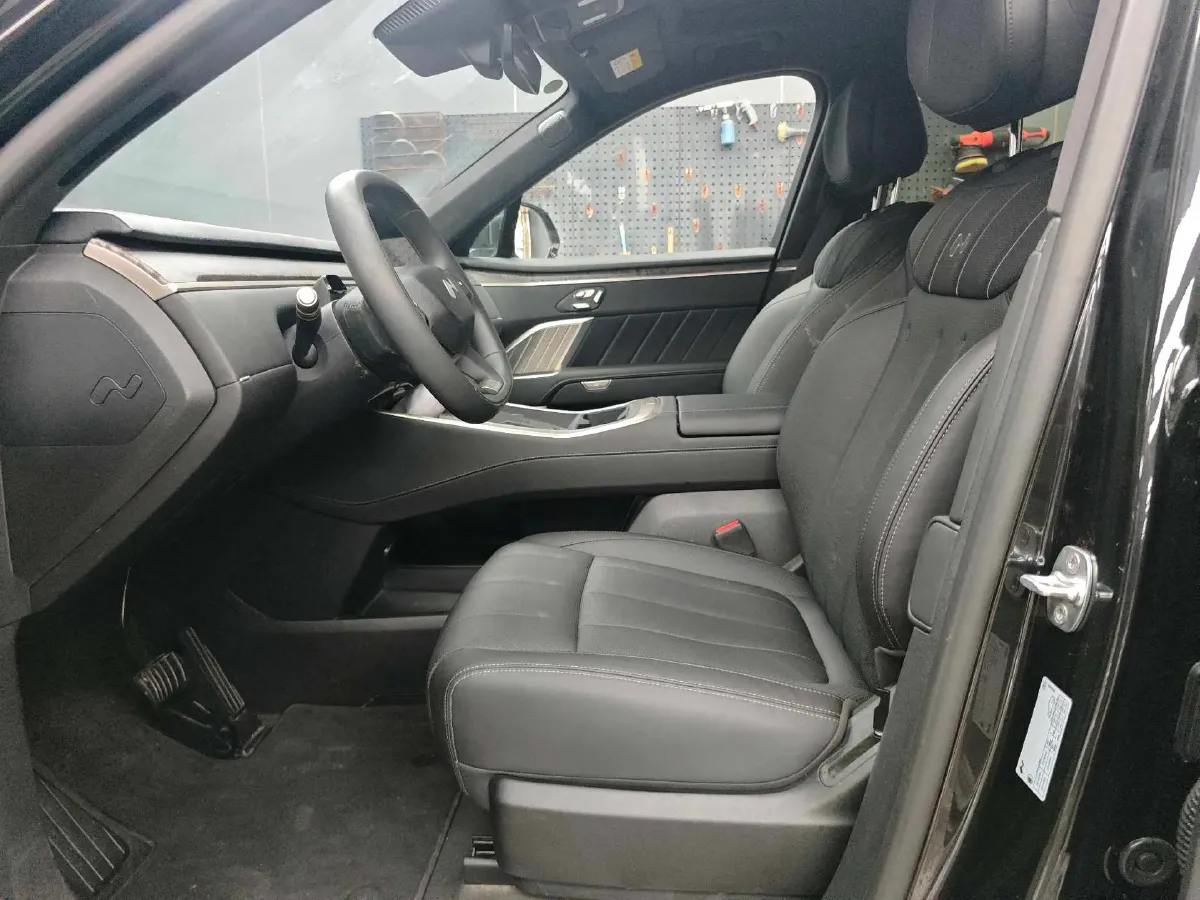 2025 ONVO L90 BEV,autocango,china used car exporter,china ev exporter,chinese used car exporter,chinese used ev exporter