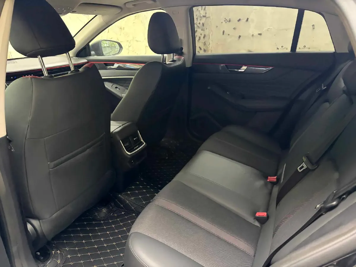 2021 DongFeng Aeolus YiXuan MAX 1.5T 190HP L4 7DCT,autocango,china used car exporter,china ev exporter,chinese used car exporter,chinese used ev exporter