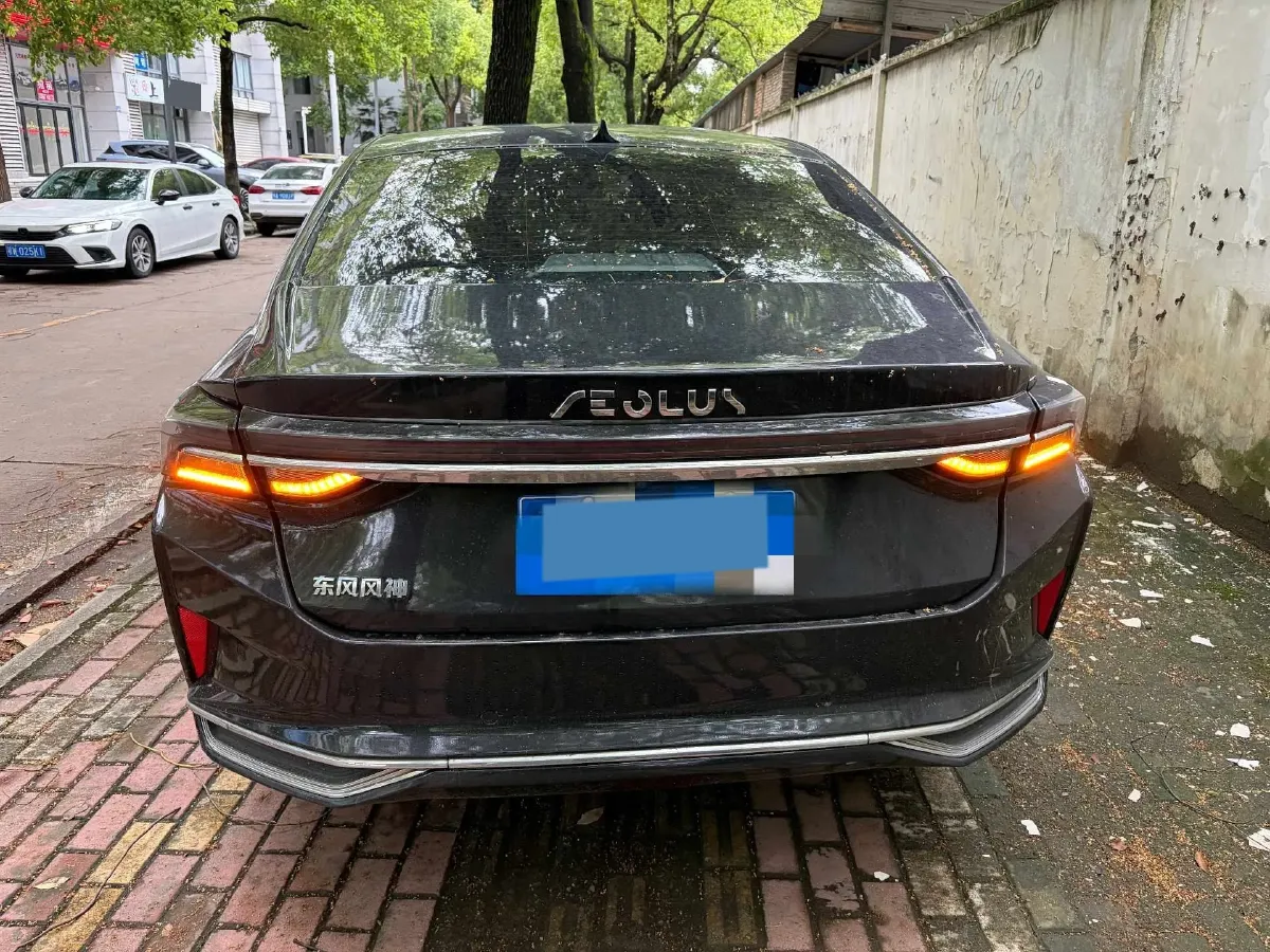 2021 DongFeng Aeolus YiXuan MAX 1.5T 190HP L4 7DCT,autocango,china used car exporter,china ev exporter,chinese used car exporter,chinese used ev exporter