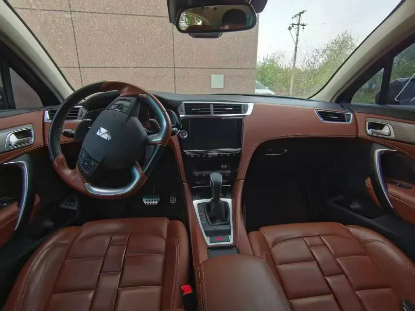 2018 DS 5LS 1.6T 167HP L4 6AT,autocango,china used car exporter,china ev exporter,chinese used car exporter,chinese used ev exporter