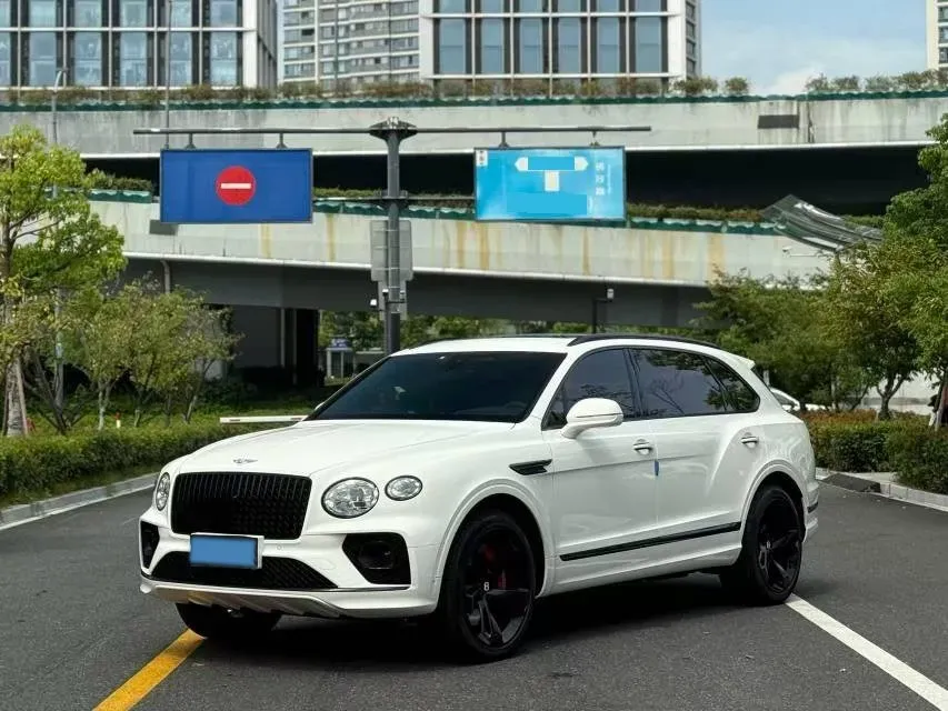 2022 Bentley Bentayga 4.0T 550HP V8 8AT,autocango,china used car exporter,china ev exporter,chinese used car exporter,chinese used ev exporter
