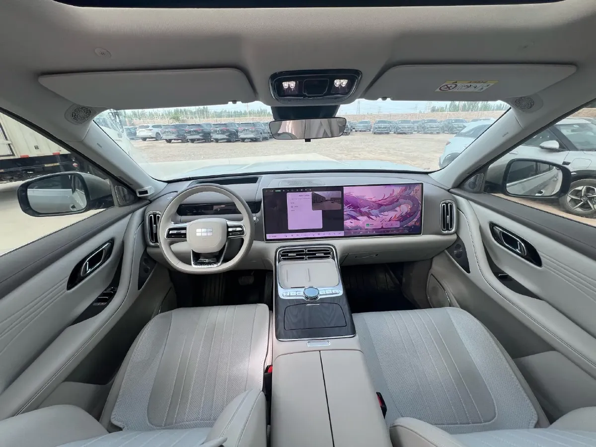 2025 Volkswagen Tiguan L 2.0T 220HP L4 7DCT,autocango,china used car exporter,china ev exporter,chinese used car exporter,chinese used ev exporter